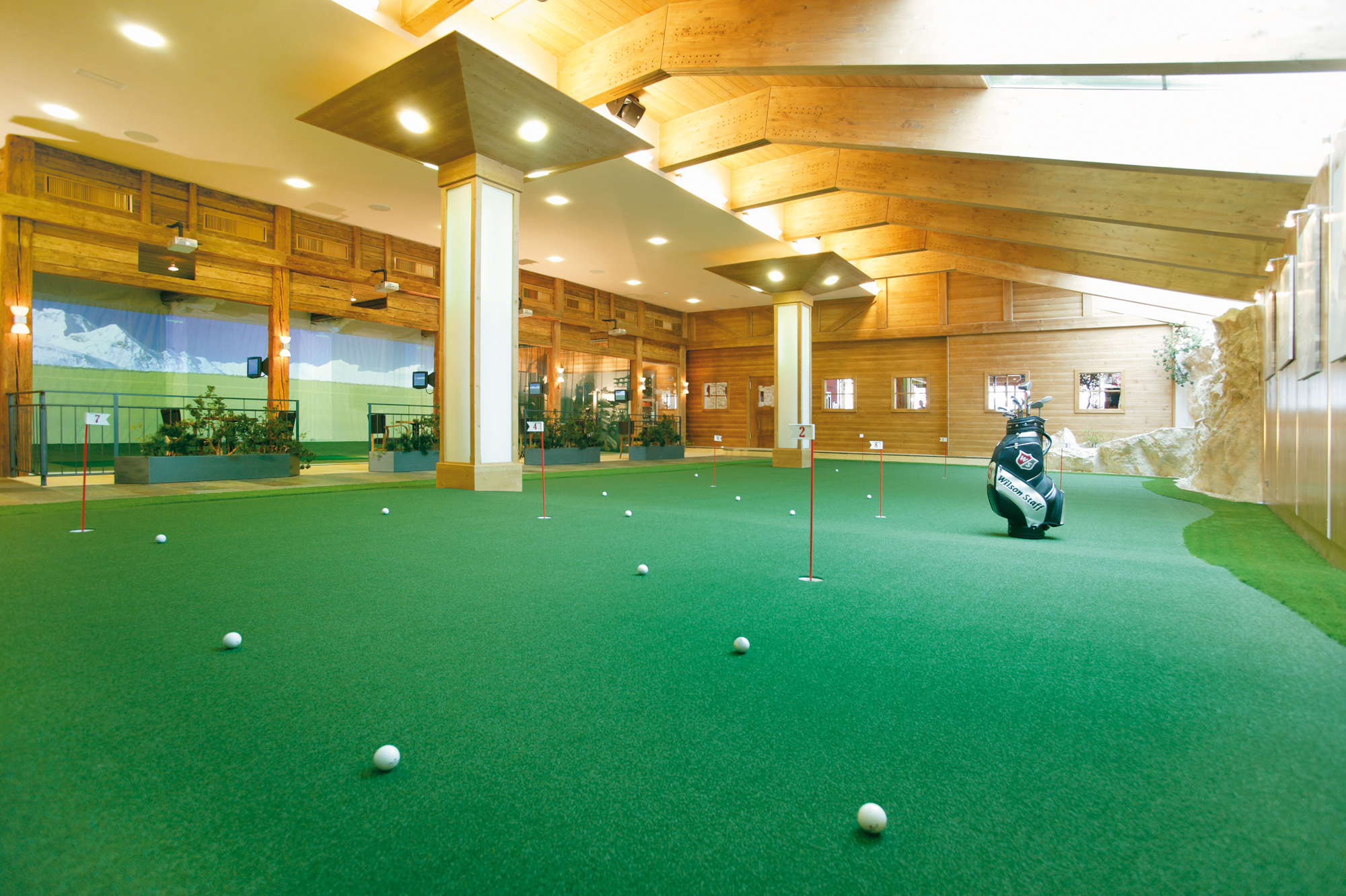 Informieren Sie sich zu Indoor-Golf im Hotel Riml: Golfsimulator
