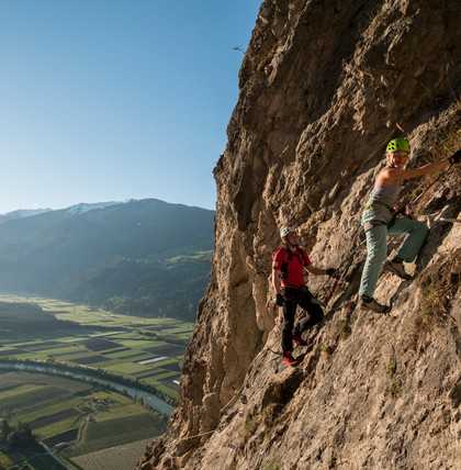 VERTICAL ADVENTURE<br/>