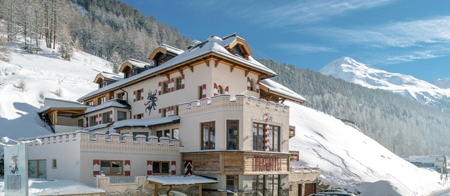 Burghotel Alpenglühn